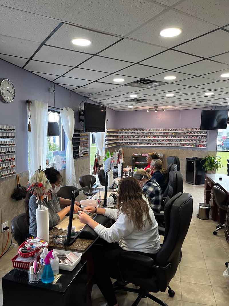 Sang Tiệm Nail Very Good Location In Wisconsin Rapids WI