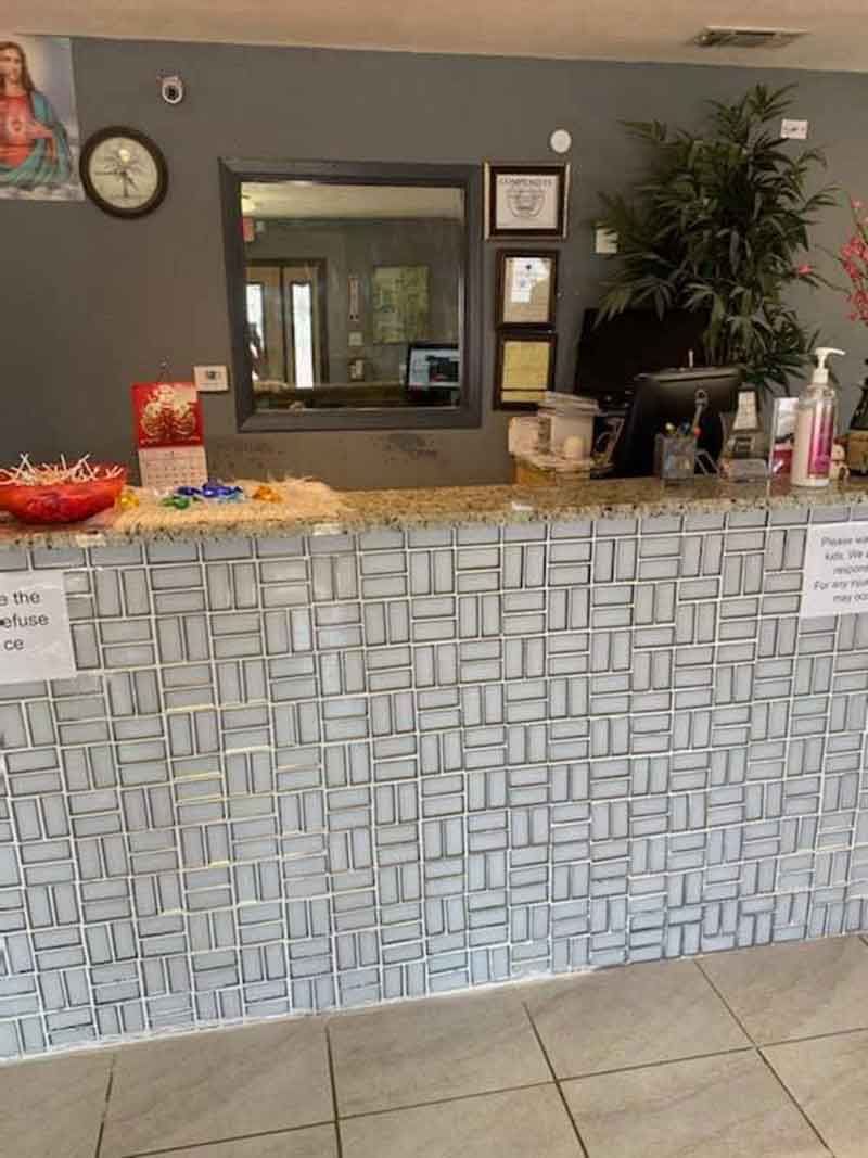 Cần Sang Tiệm Và Cần Thợ Nails In Gun Barrel City TX