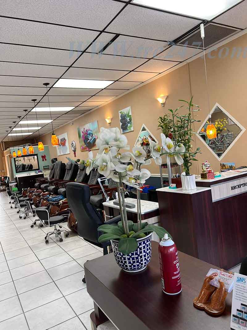 Cần Thợ Nails In Fort Myers, FL.