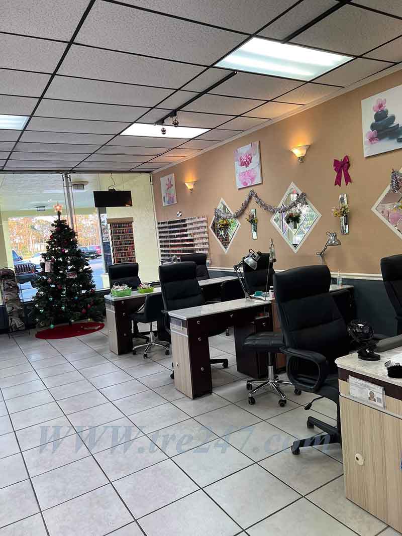 Cần Thợ Nails In Fort Myers, FL.