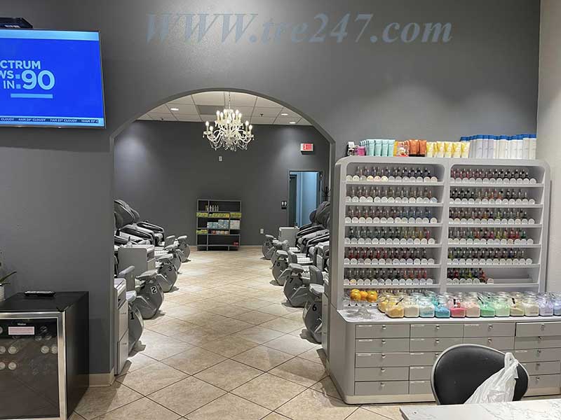 Cần Gấp Thợ Nails Ở Oshkosh Wisconsin.