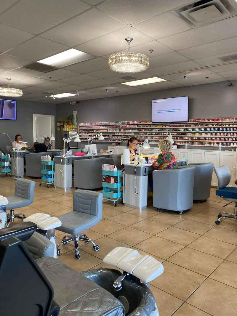 Cần Sang Gấp Tiệm Nail Đã Có Lượng Khách Ổn Định In Orlando FL