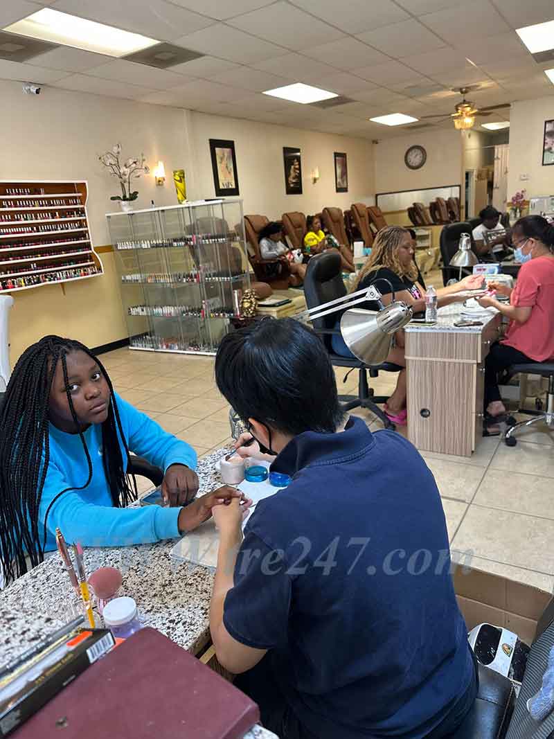 Cần Thợ Nails Gấp Làm Việc Tại Houston, TX
