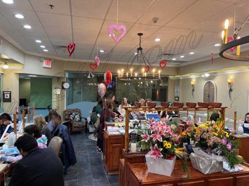 Sang Tiệm Nails Hơn 1 Triệu / Năm In Eugene OR