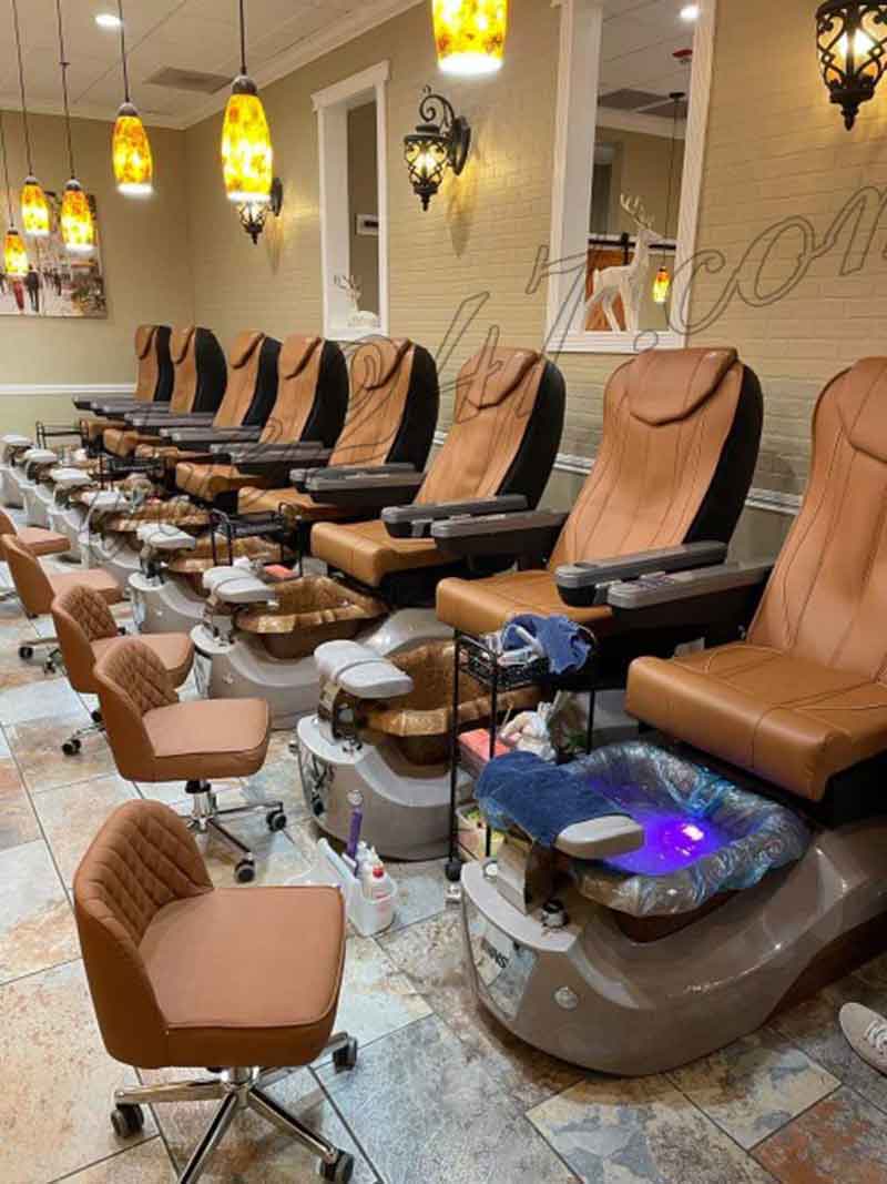 Sang Tiệm Nails Hơn 1 Triệu / Năm In Eugene OR