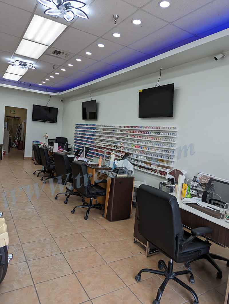 Cần Sang Tiệm Nail In Perris CA 92570