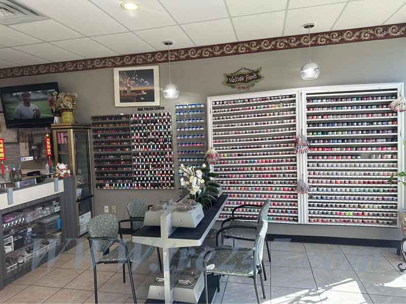 Cần Sang Tiệm Nails In Fayetteville, AR