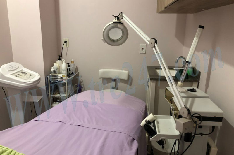 Bán Tiệm Nail Salon Tại Naples FL. 34104