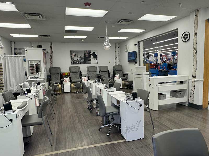 Cần Sang Gấp Tiệm Nails In Pueblo Colorado.