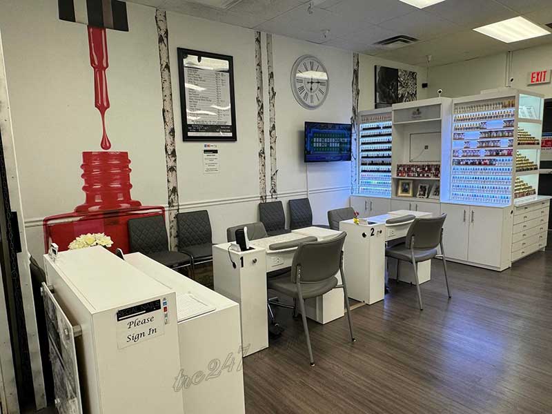 Cần Sang Gấp Tiệm Nails In Pueblo Colorado.