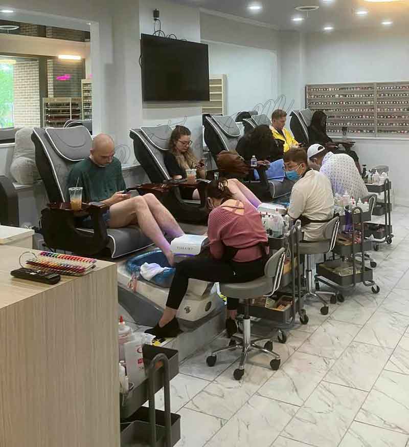 Cần Thợ Nail In Downtown Charleston SC