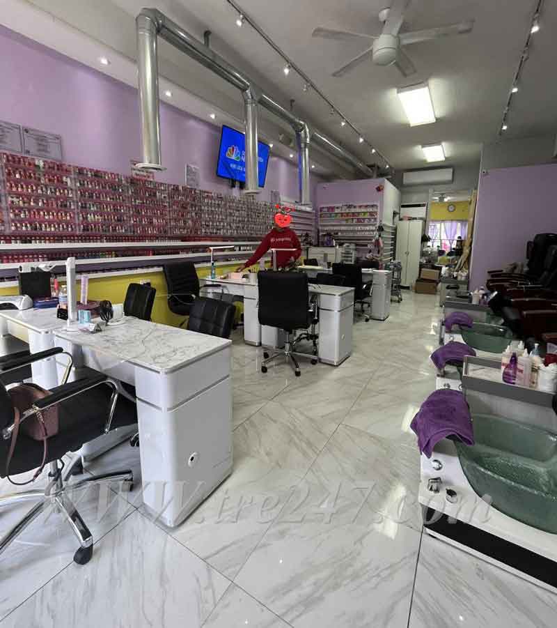 Cần Bán Tiệm Nail In Hallandale Beach FL