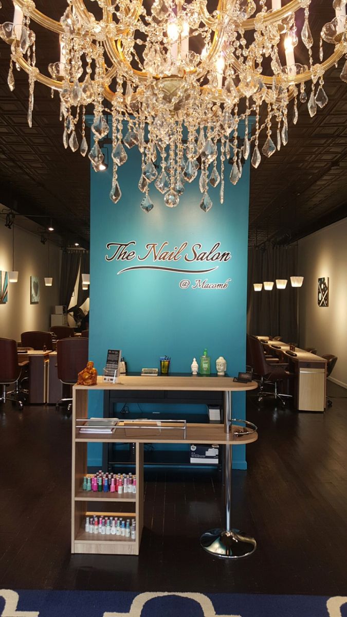 Cần Thợ Nails Ở Macomb, IL