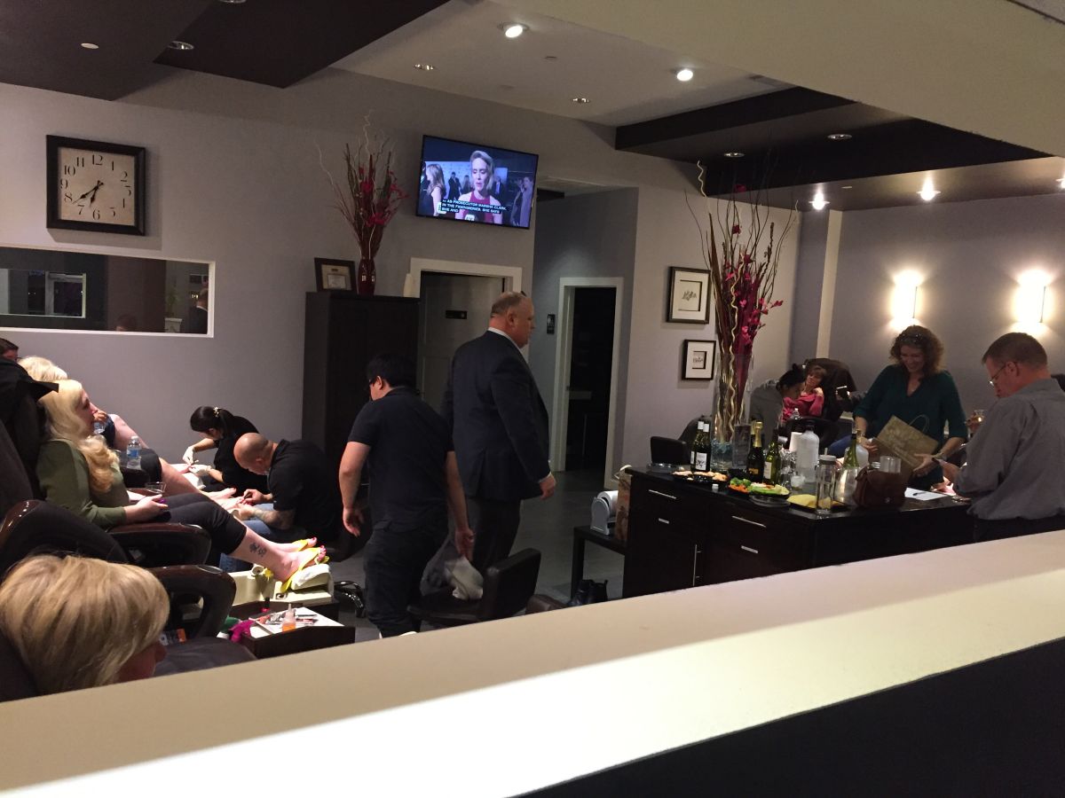 Cần Thợ Nais In Plainfield, IL