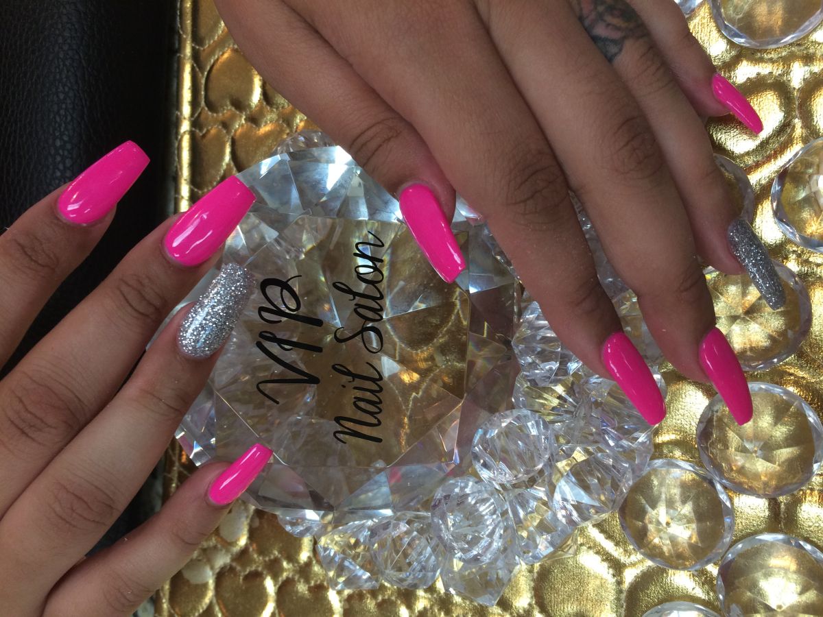 Cần Thợ Nails In Marshall, TX