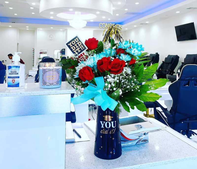 Cần Sang Nhiều Tiệm Nail Lớn Ở Các Thành Phố Đang Phát Triển Nằm Trong Các Shoppong Center