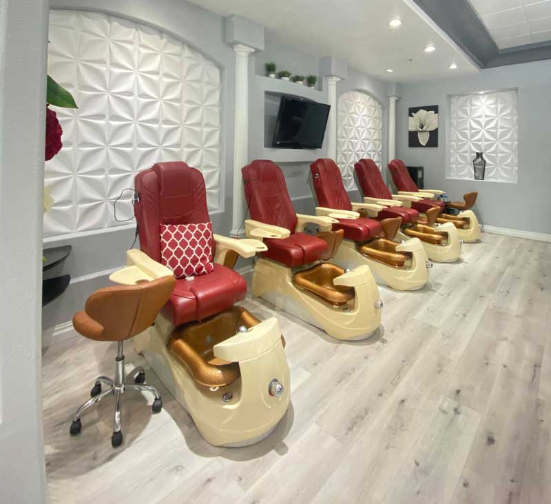 Cần Gấp Thợ Nail Biết Làm Đủ Thứ Ở Walnut Creek CA