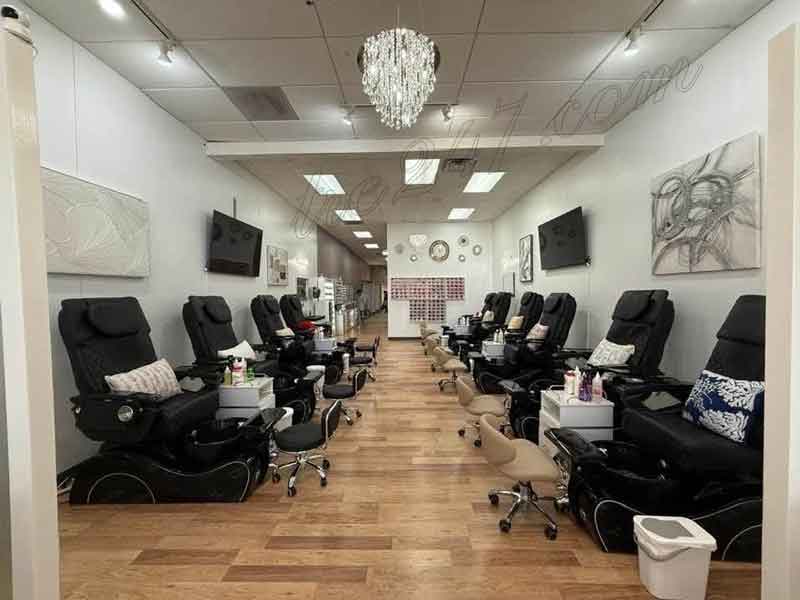 Sang Tiệm Nails Appleton, Wisconsin - Giá Sang Tốt