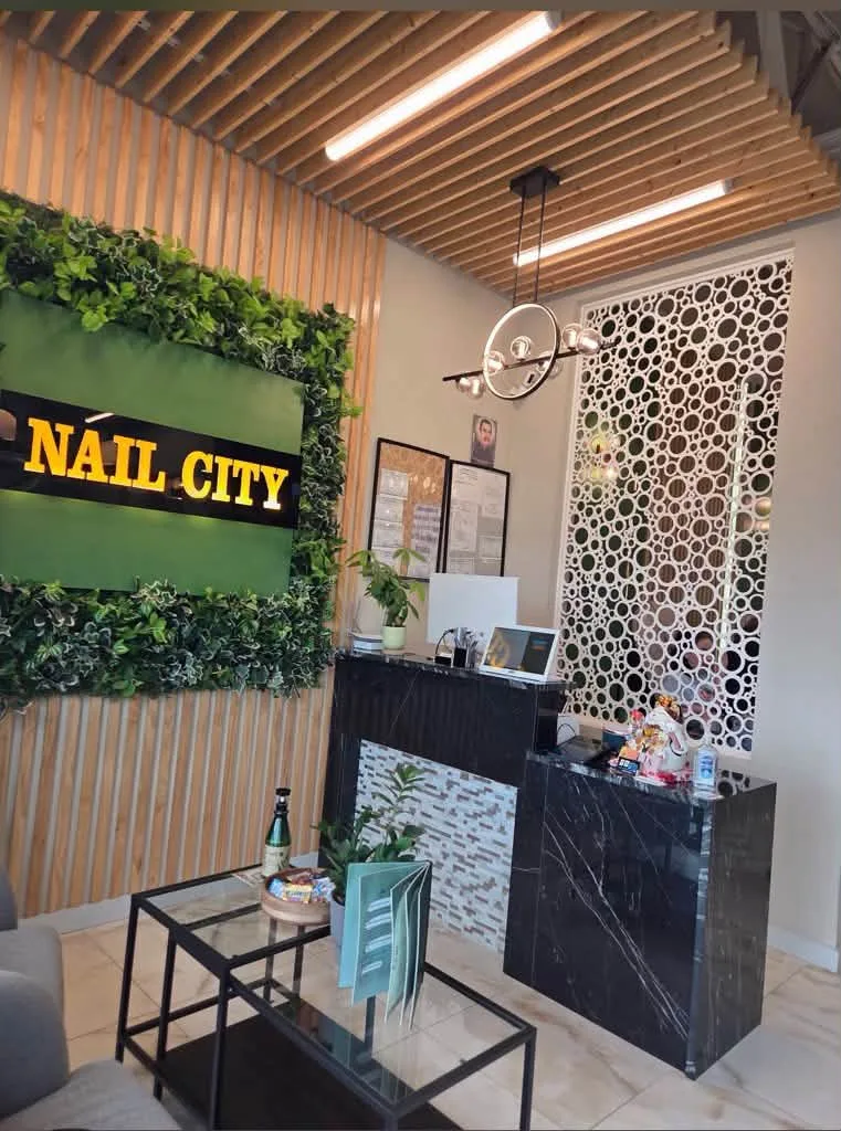 Sang Tiệm Nails Clarksville, Tennessee - Income Tốt