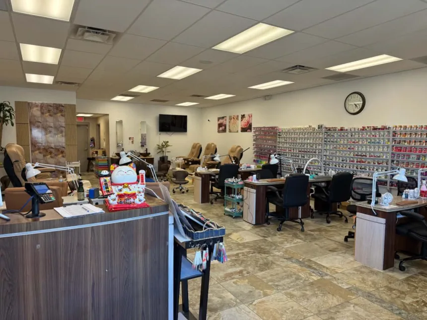 Sang Tiệm Nails Fairfield, Ohio - Income Tốt