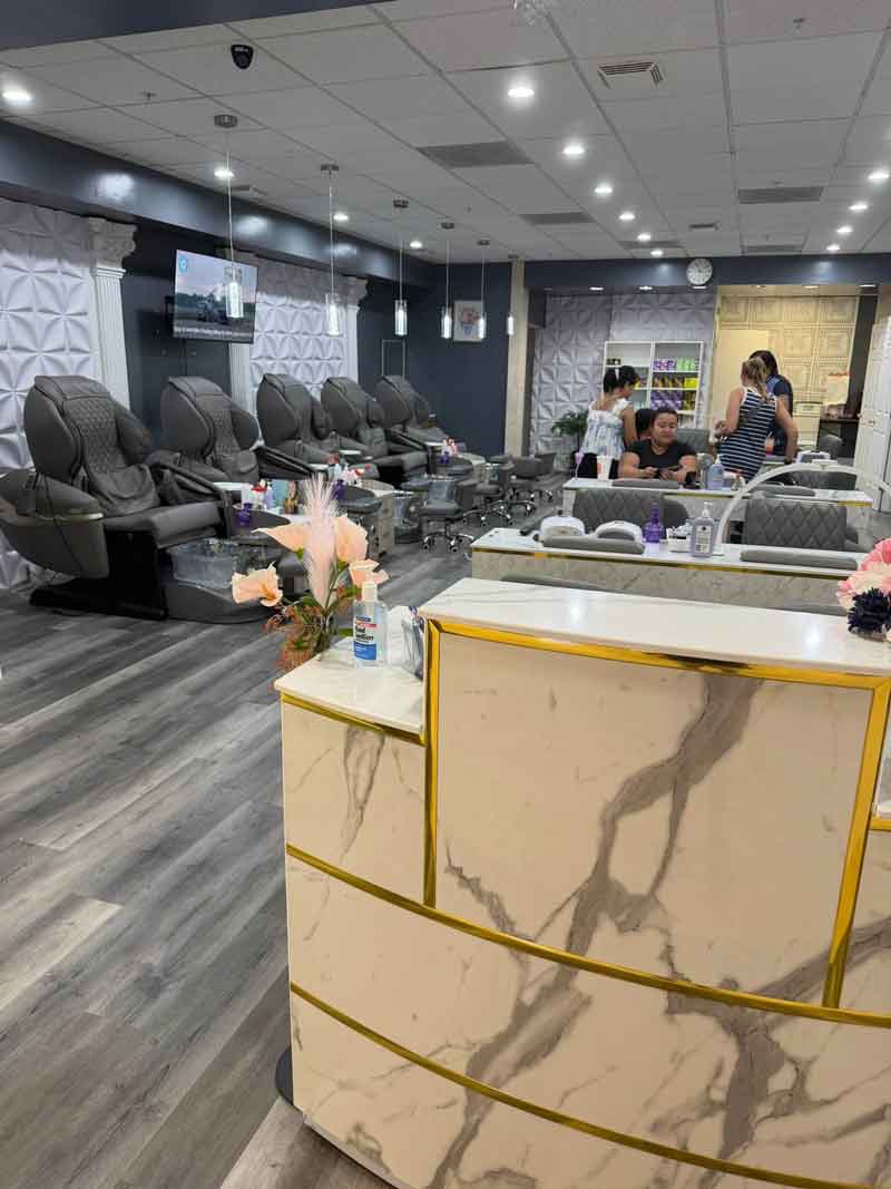 Sang Tiệm Nails Fort Myers, Florida - Income Tốt