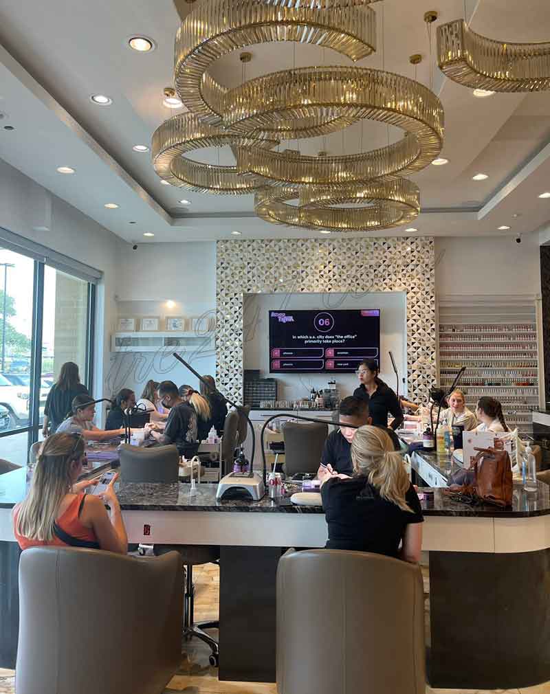 Sang Tiệm Nails - Income Tốt