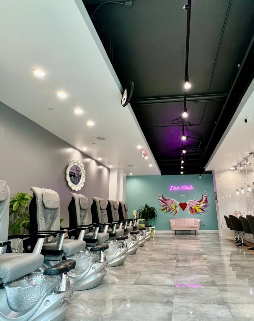 Sang Tiệm Nails Saint Petersburg, Florida - Income Tốt