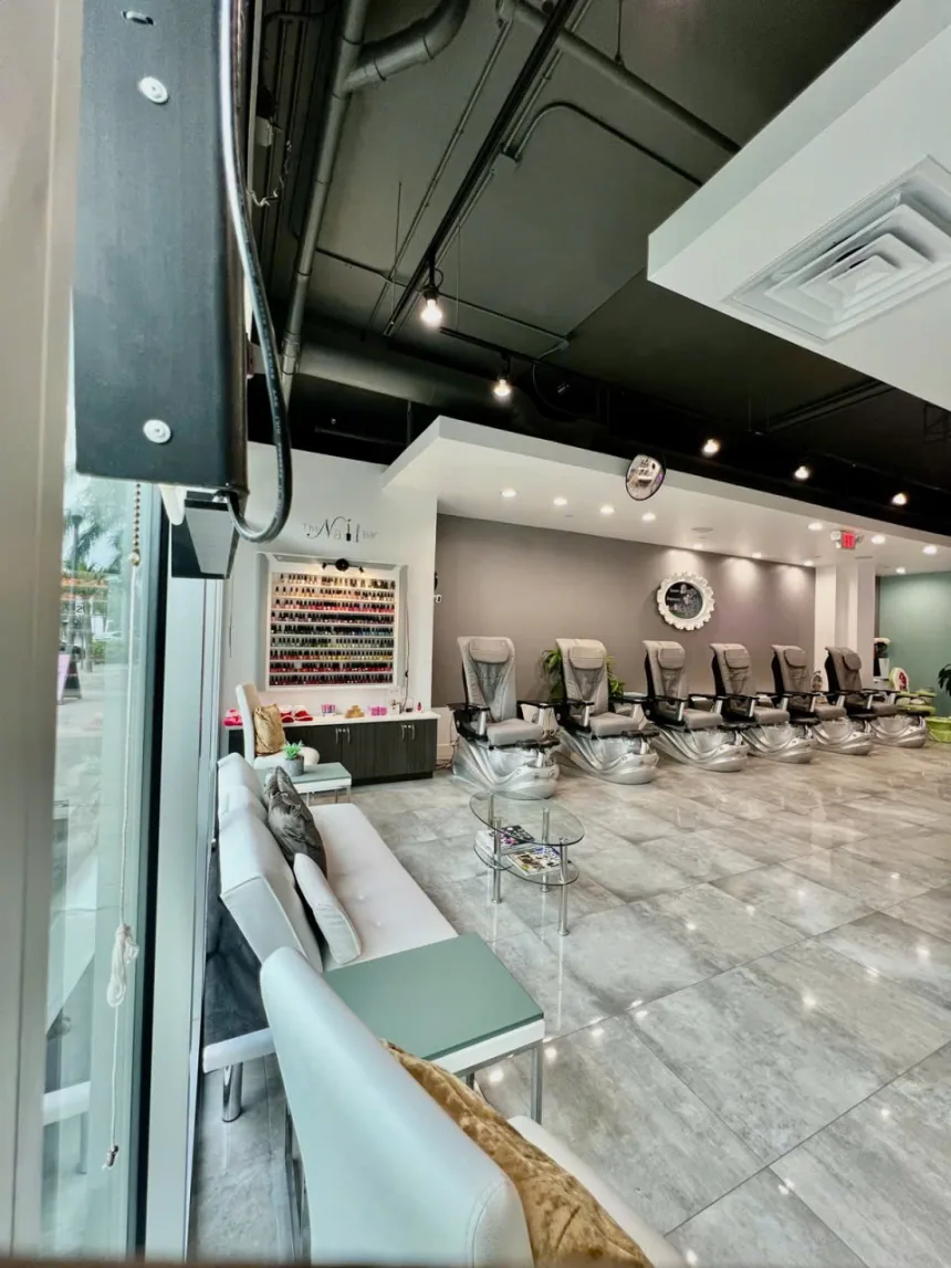 Sang Tiệm Nails Saint Petersburg, Florida - Income Tốt