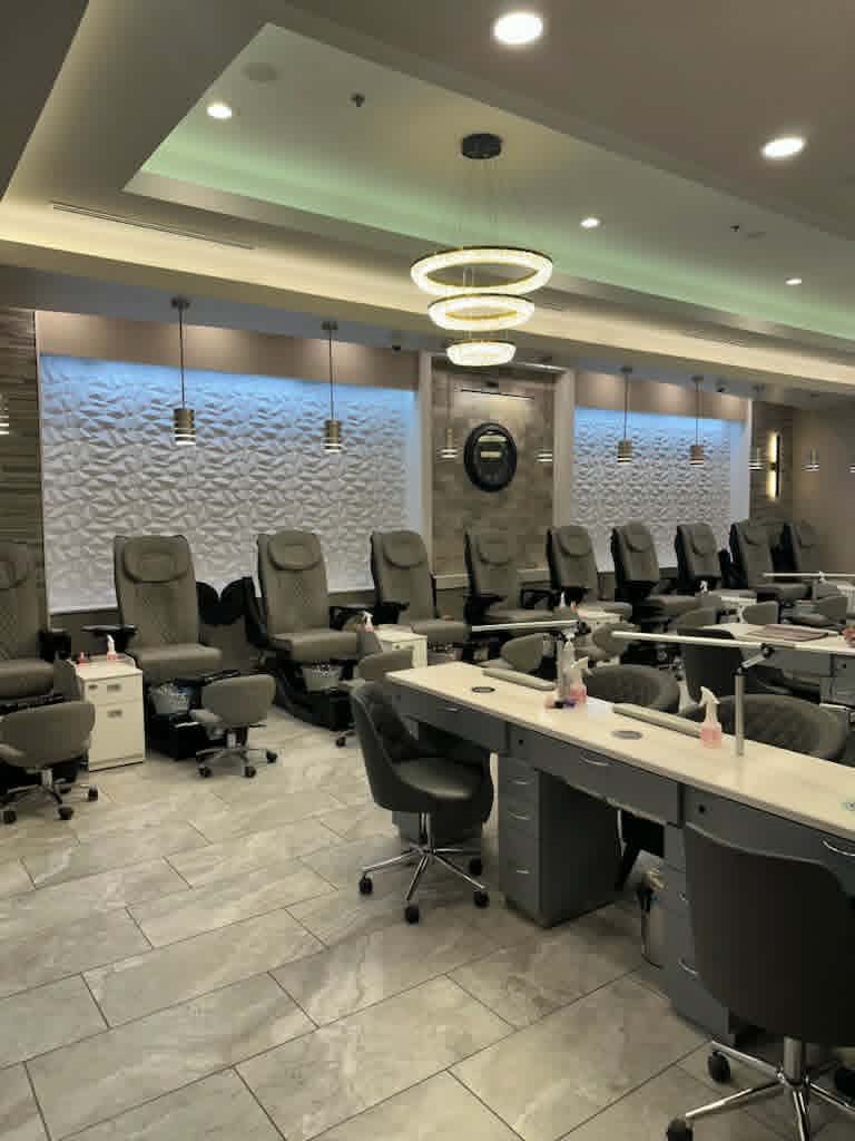 Sang Tiệm Nails Springfield, Pennsylvania - Income Tốt
