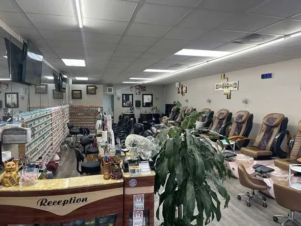 Sang Tiệm Nails Tại Waco, Texas