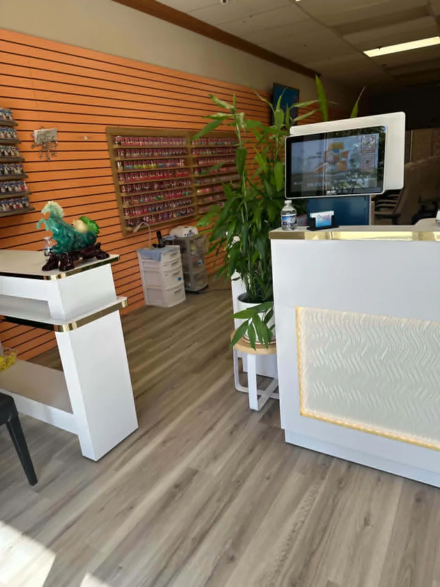 Sang Tiệm Nails Vùng Queenstown, Maryland