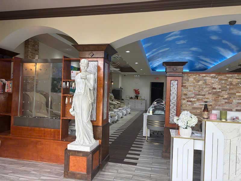 Sang Tiệm NailsTại Nolensville, Tennessee