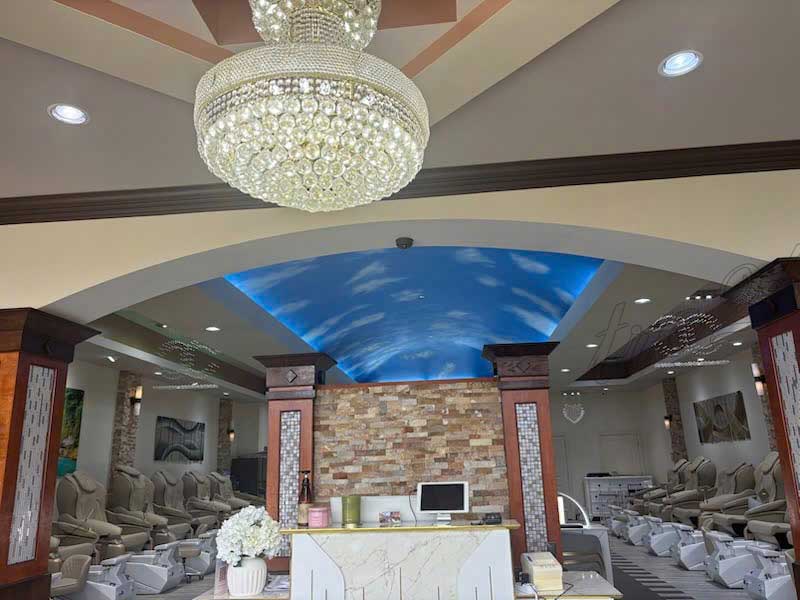 Sang Tiệm NailsTại Nolensville, Tennessee