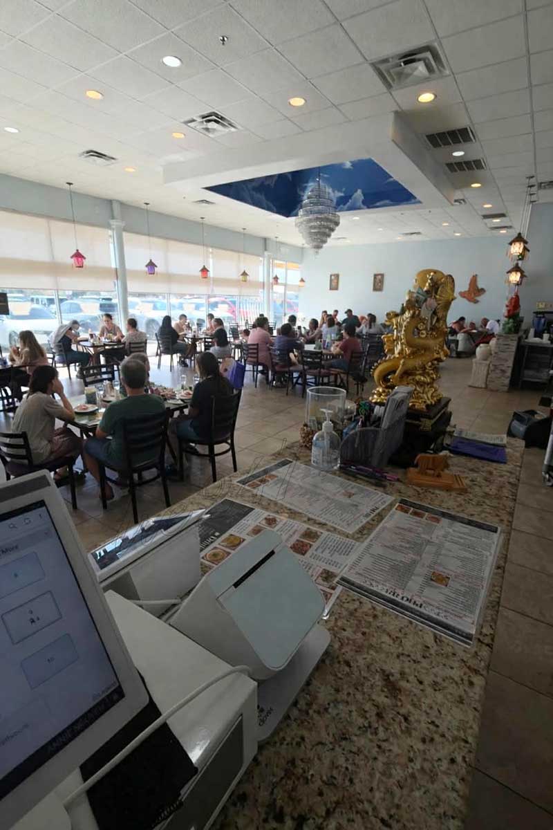 Sang Tiệm Phở Và Nhà Ở Texas