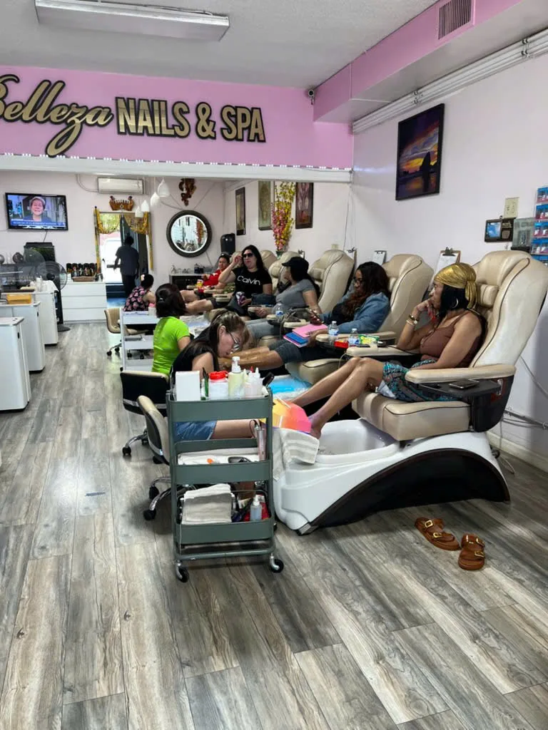 Sang Tiệm Tại Nails National City, California